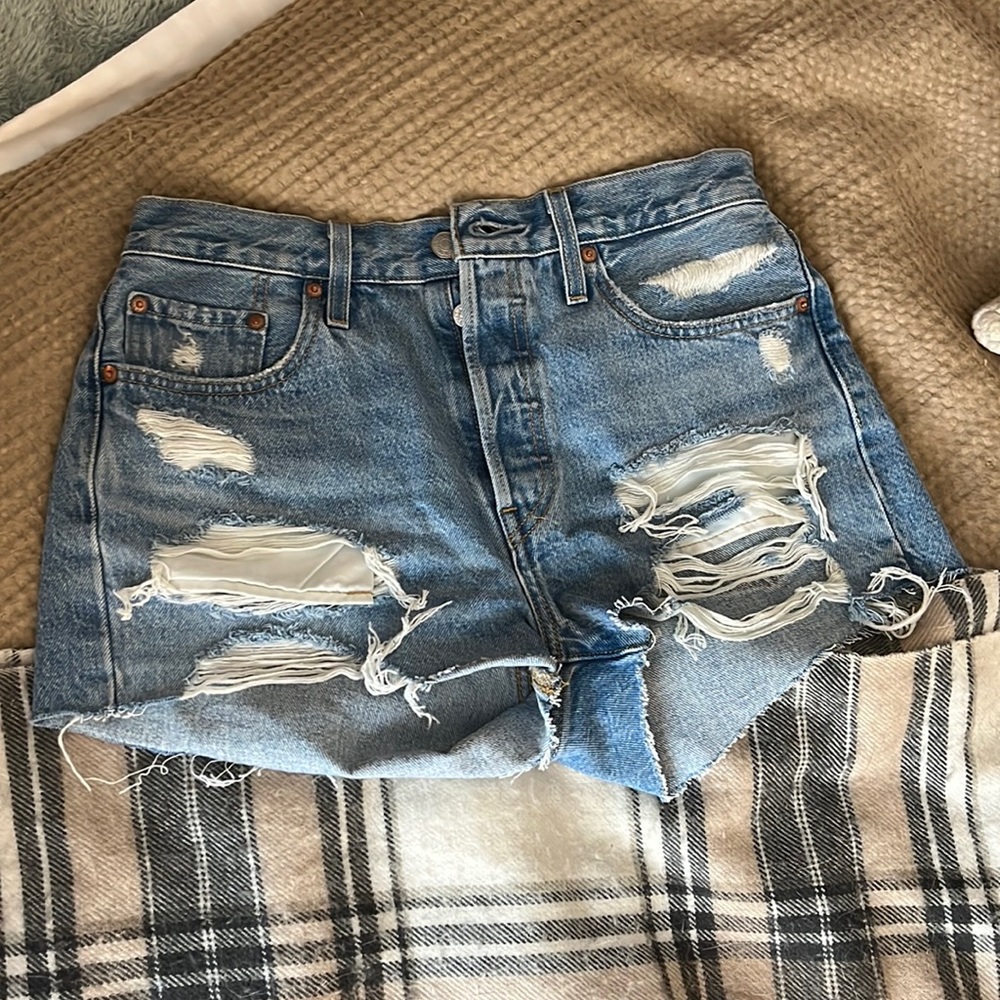 Levi 501 distressed shorts